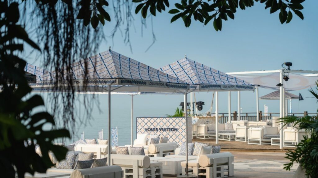 LV Xiamen pop up store